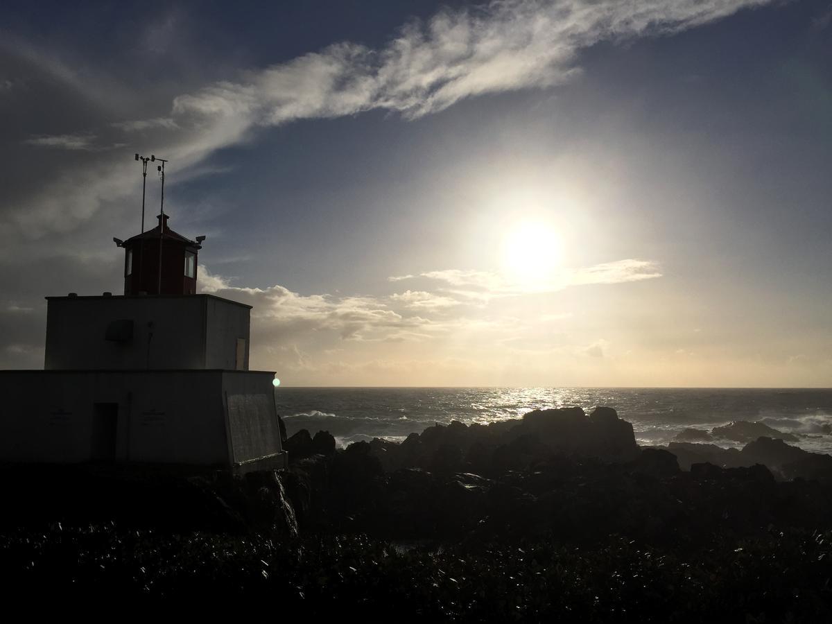 The Francis Boutique Inn Ucluelet Exterior foto